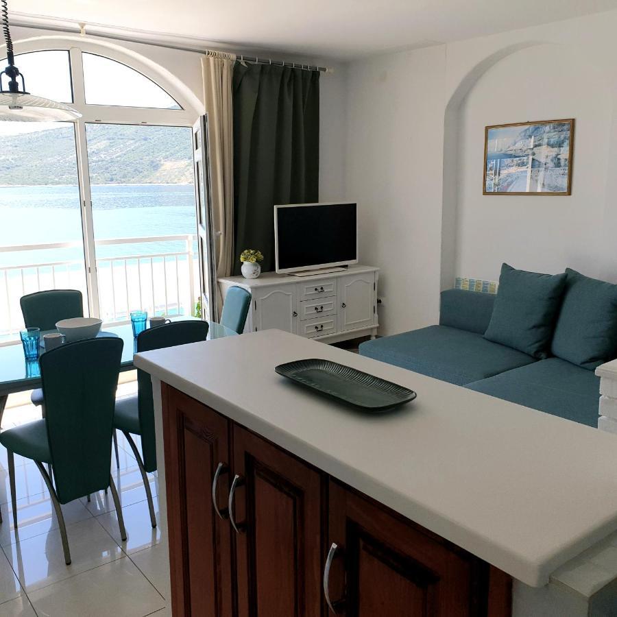 Primošten Aparthotel Marina المظهر الخارجي الصورة